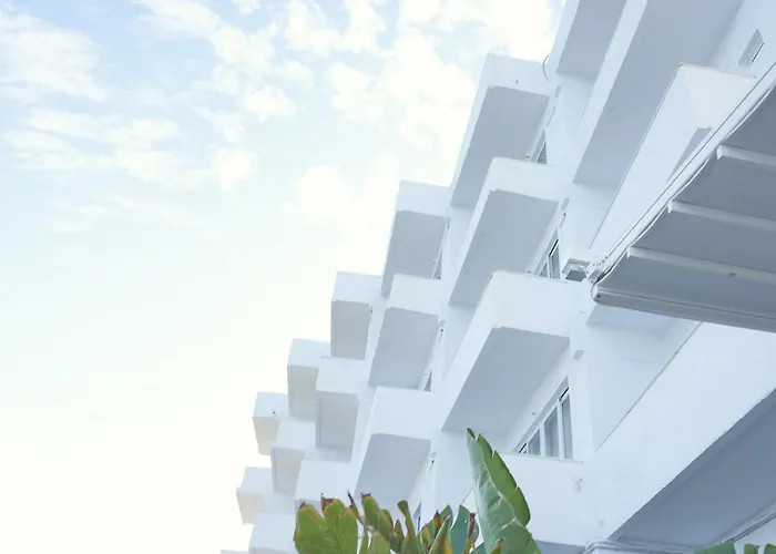 克里纳基斯海滩酒店 酒店